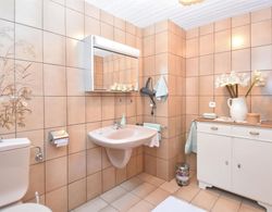 Secluded Apartment in Weißenbrunn With Garden Banyo Tipleri