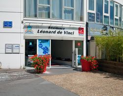 Séjours & Affaires Tours Leonard de Vinci Genel