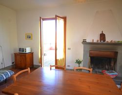 Semi-detached House in Traditional Agriturismo With Clear View of the Chianti Oda Düzeni