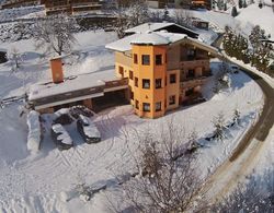 Serene Holiday Home With Infrared Sauna in Salzburg Dış Mekan