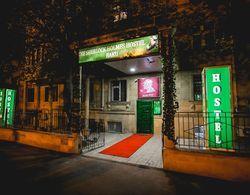 Sherlock Holmes Hostel Baku Dış Mekan