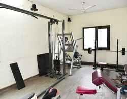 Hotel Shiraz Castle Fitness