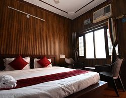 Hotel Shivaay Paradise Oda