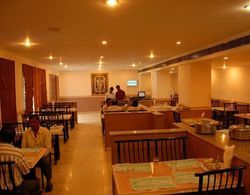 Hotel Shree Venkateshwara Yerinde Yemek
