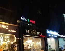 Hotel Shri Nivas Dış Mekan