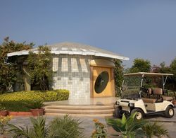 Shri Radha Brij Vasundhara Resort & Spa Dış Mekan