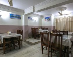 Siddhartha Hotel Sundhara Yerinde Yemek
