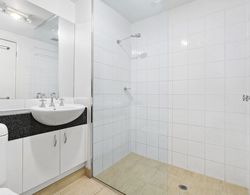 SIENNA, 1BDR South Melbourne Apartment Banyo Tipleri