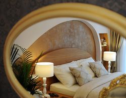 Silver & Gold Luxury Rooms İç Mekan