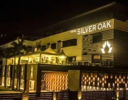 Hotel Silver Oak Dış Mekan