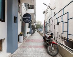 SilverKey Executive stays 24588 CD Sohna Road Dış Mekan