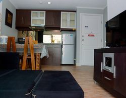 Simple Living 2BR Apartment City Home near MOI Kelapa Gading İç Mekan