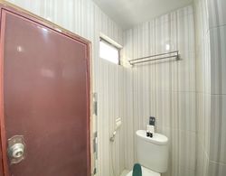 Simply 3BR Apartment at Gateway Ahmad Yani Cicadas Banyo Tipleri