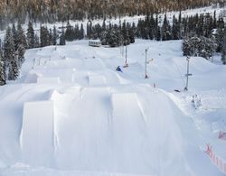Ski-Inn RukaVillage Genel