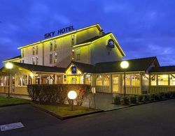 Sky Hotel Goussainville Charles de Gaulle - ex Comfort Hotel Dış Mekan