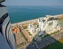 Sky Inn Hotel Batumi Dış Mekan