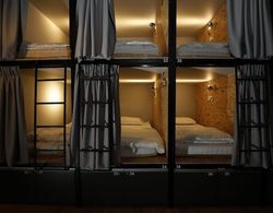 Sleepbox Hotel - Hostel Öne Çıkan Resim