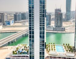 Smart and Contemporary Apt With Burj Khalifa View Oda