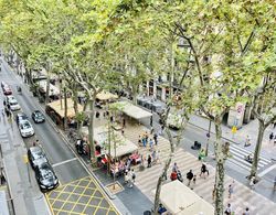 SmartRental Barcelona Ramblas Oda Manzaraları