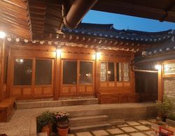 So Hyeon Dang Hanok Guesthouse Dış Mekan