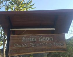 Somsiri Resort Vang Vieng Dış Mekan
