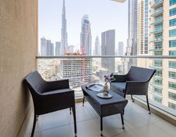 Sophisticated 2BR With Stunning Burj Khalifa Views İç Mekan