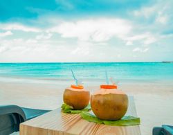 South Palm Resort Maldives Plaj