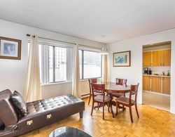 Spacious 1 BR Apartment of Downtown Toronto II Oda Düzeni