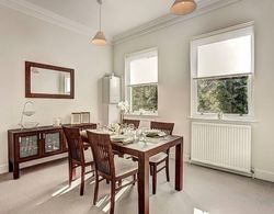 Spacious 2 Double Bedroom Apartment Kensington Oda