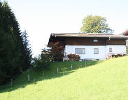 Spacious Chalet in Flachau With Sauna Dış Mekan