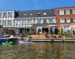 Spacious Holiday Home in Alkmaar With Garden Dış Mekan