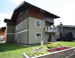 Spacious Holiday Home in Goldegg near Ski Area Dış Mekan