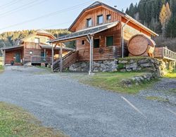 Spacious Holiday Home in Styria near Kreischberg Ski Area Dış Mekan