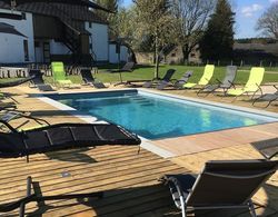 Spacious Holiday Home La Roche-en-ardenne With Pool Öne Çıkan Resim