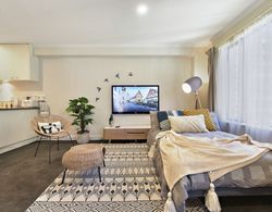Spacious Apartment in Auckland Central Yatak Takımları