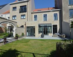 Spacious Villa in Knokke-heist With Garden Öne Çıkan Resim