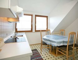 Spacious Apartment near Lake Constance with Covered Balcony Yerinde Yemek