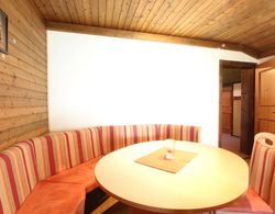 Spacious Apartment near Ski Area in Mittersill Oda Düzeni