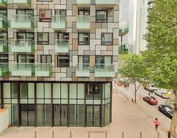 Spacious Serviced Apartments Canary Wharf Oda Manzaraları