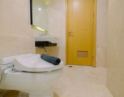 Spacious Studio Room at Capitol Suites Apartment Banyo Tipleri