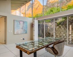 Spacious Three Bedroom Villa in Camps Bay With Private Pool and Ocean Views The Falcon Oda