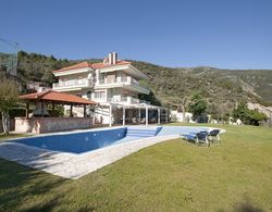 Spacious villa at Ilia Edipsou Öne Çıkan Resim