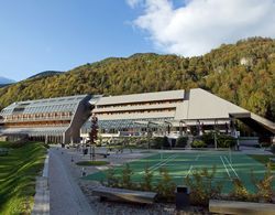 Spik Alpine Wellness Resort Dış Mekan