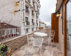 Splendid Flat With Terrace Near Istiklal Street Oda