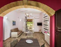Splendid Holiday Home in Castellammare del Golfo near Beach Oda Düzeni