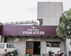 SPOT ON 60788 Hotel Venkatesh Dış Mekan