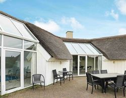 Sprawling Holiday Home With Swimming Pool in Ringkøbing Oda Düzeni