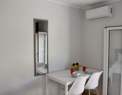 Spyros 1-room Apartment - Simple, Cozy, Close to the Beach İç Mekan