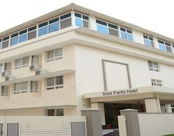 Sree Parthi Hotel Dış Mekan