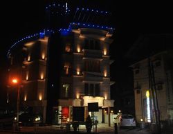Srivar Hotels Dış Mekan